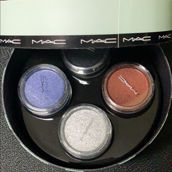 MAC Metallic Pigments Eyeshadows - Picture 1 of 2